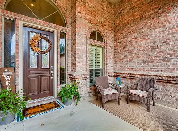 4th image of 3406 Vista Lake Cir