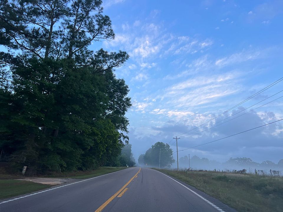 2nd image of 2977 Highway 53