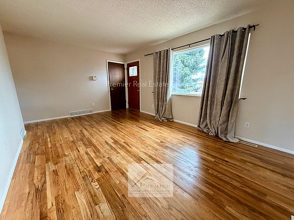 4th image of 4519 Bella Dr