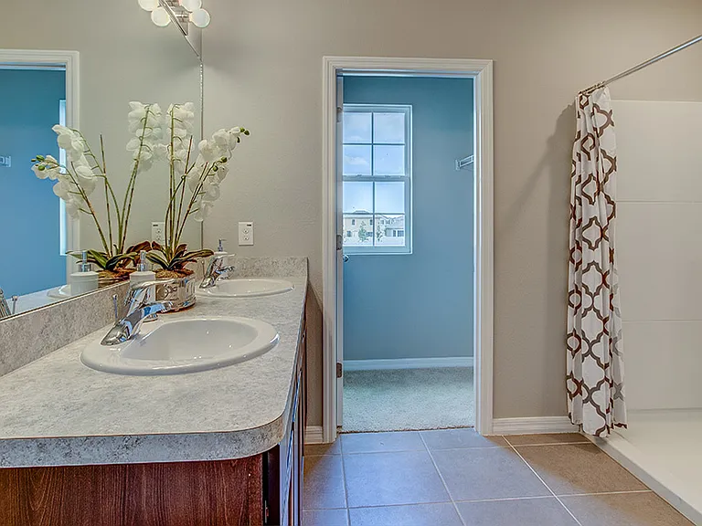 16323 Little Garden Dr — Photo 10