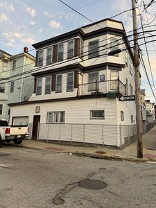 315-319 William St, Fall River, MA, 02721