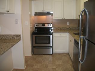 3 Fallon Ct APT L, Nottingham, MD 21236