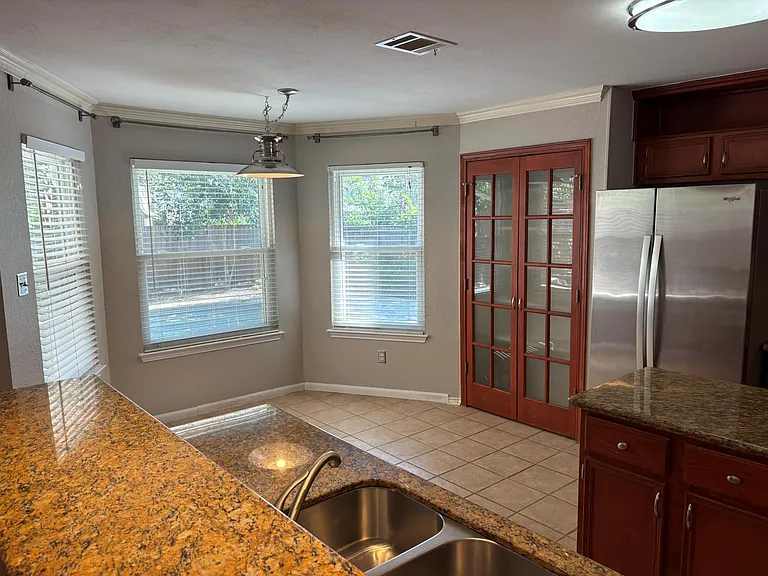 7504 Napier Trl — Photo 7