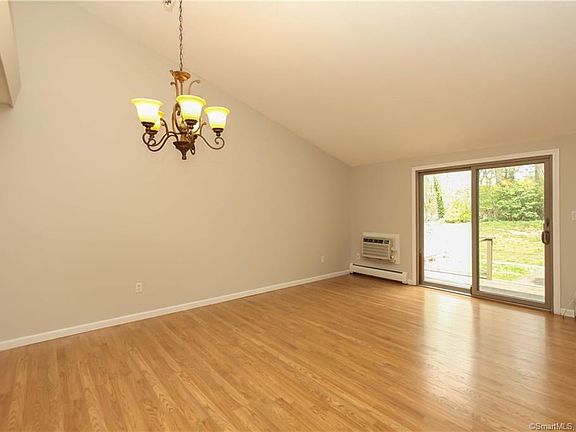 3rd image of 19 Locust Cir Unit 19