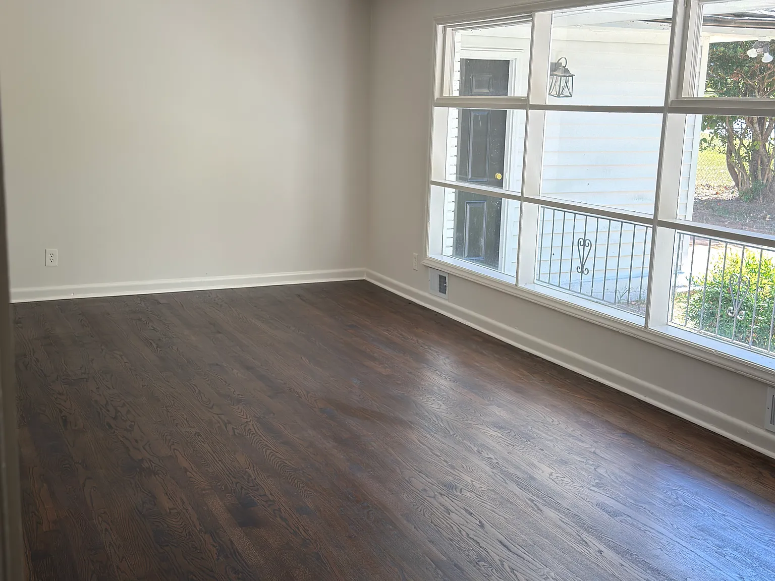 4 bed, 1500 sqft, $1,750 — Photo 2