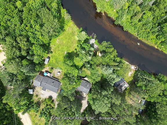 2nd image of 10 Riverside Ct