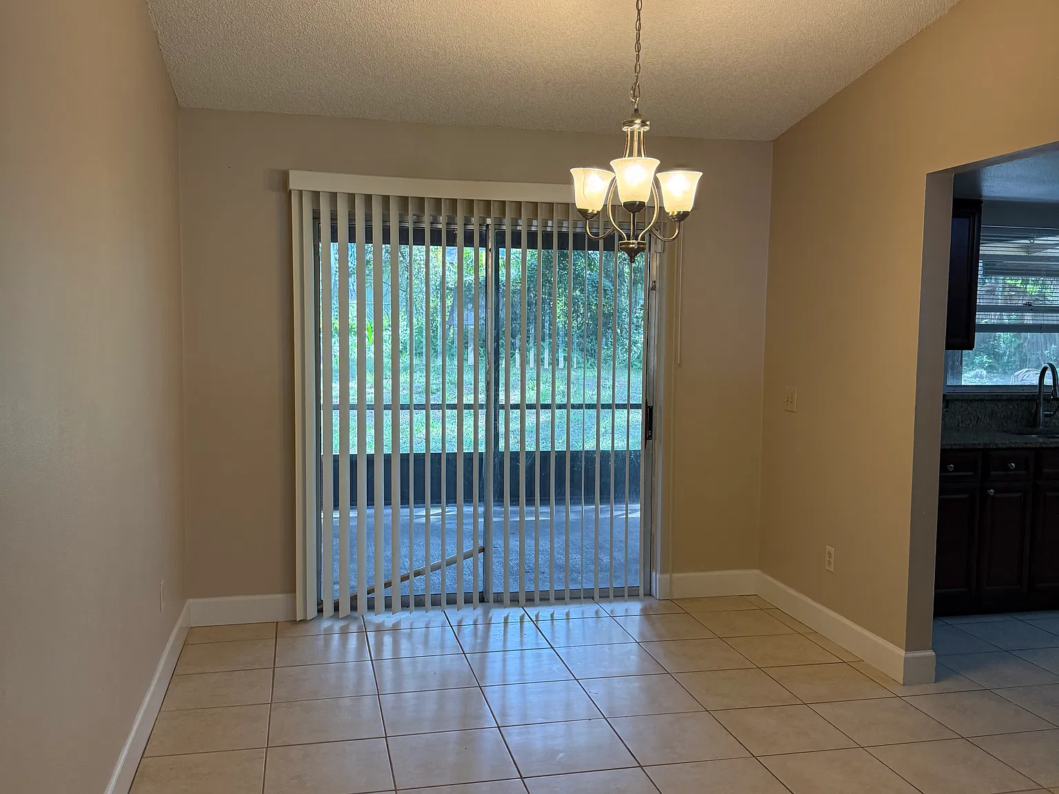 2 bed, 1226 sqft, $1,450 — Photo 4