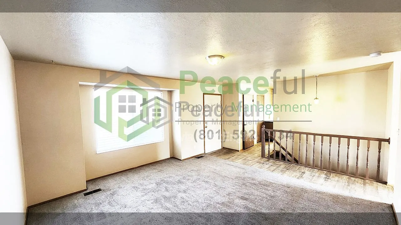 5 bed, 2.0 bath, 1044 sqft, $1,875 — Photo 4