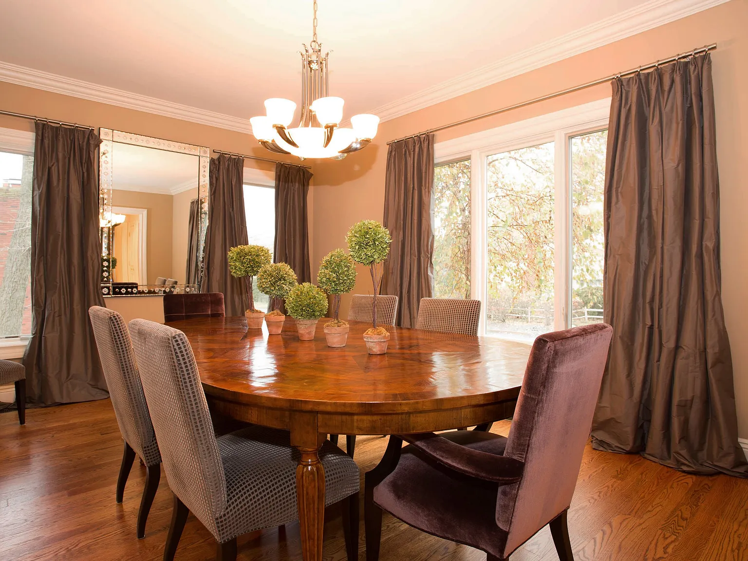 4 bed, 4.5 bath, 3250 sqft, $12,000 — Photo 4