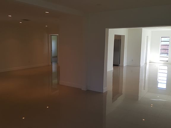 5th image of 8220 SW 141st St