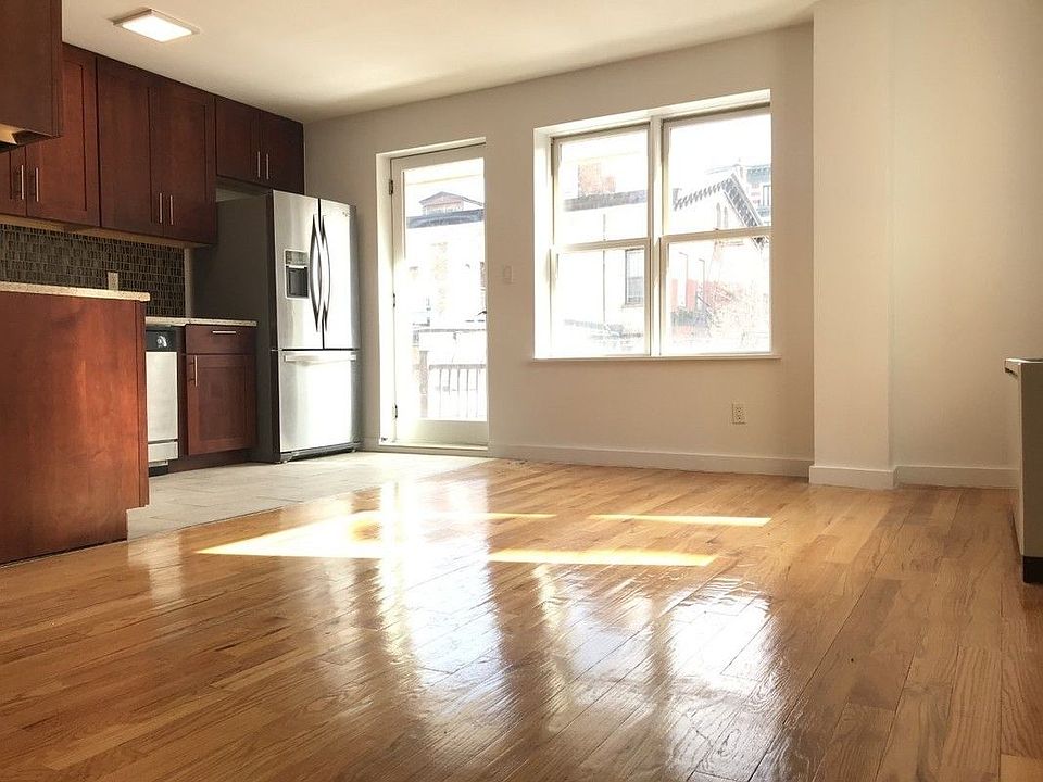 1st image of 367 Waverly Ave APT 2A