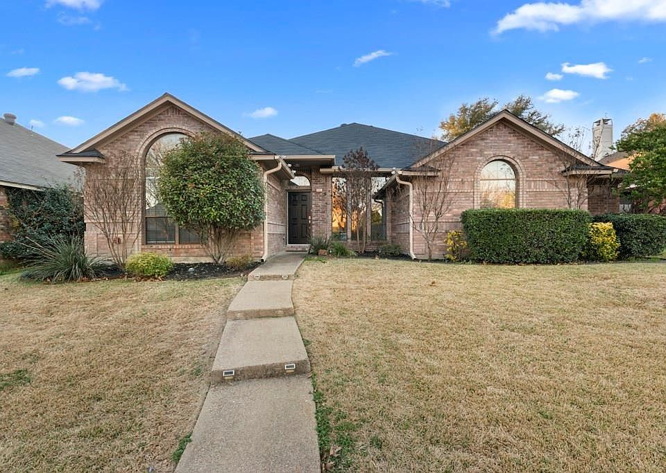 1st image of 1515 Grady Ln