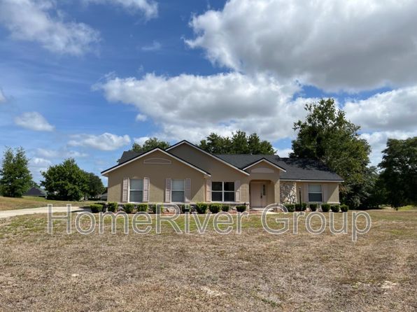 525 Dowling Cir, Lady Lake, FL 32159