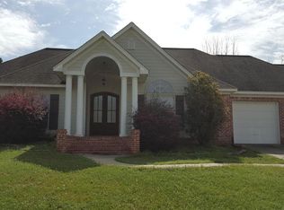 33 Woodside, Hattiesburg, MS 39402