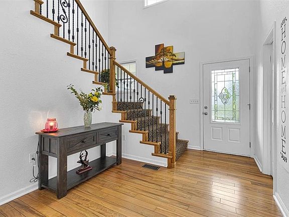 5th image of 20934 Cottonwood Cir