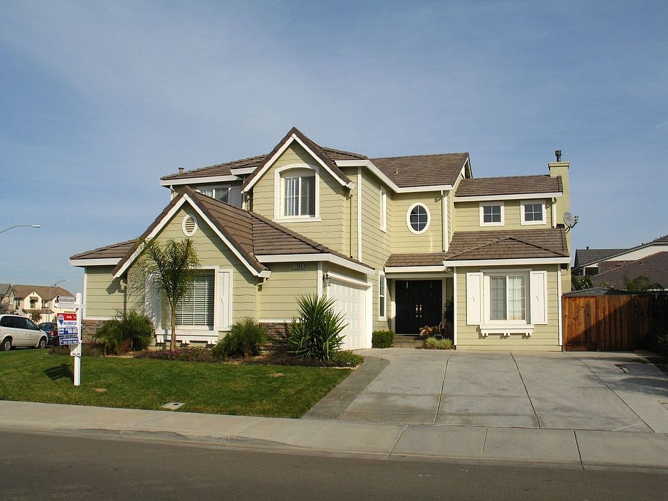 1st image of 1240 Eastlake Cir
