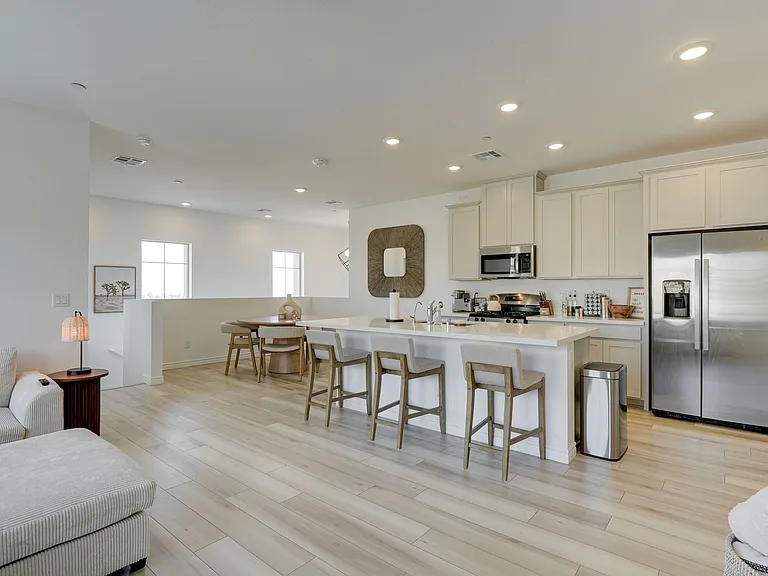 600 N Carriage Hill Dr #2160 — Photo 4