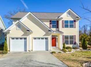 302 Hinton View Ln, Knightdale, NC 27545