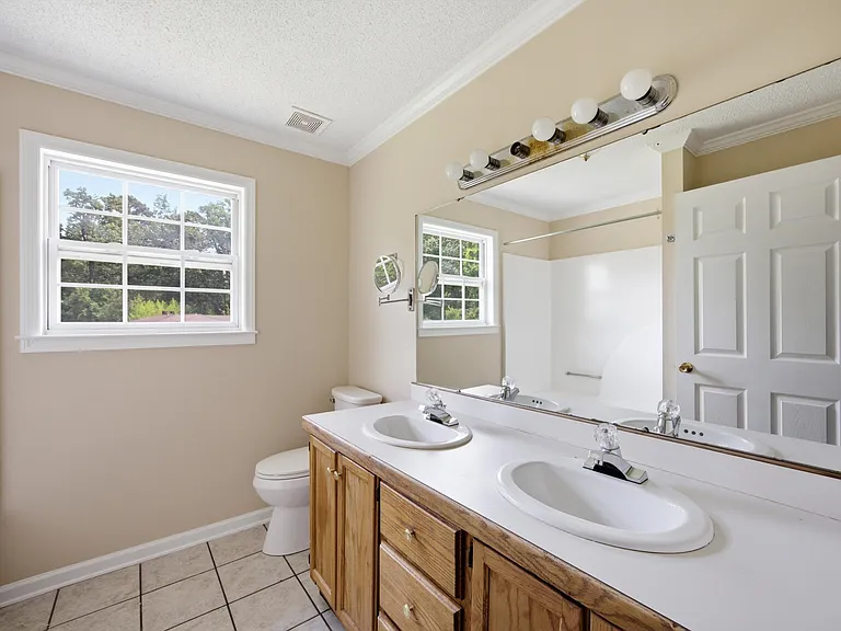 124 Summitt St #124 — Photo 10