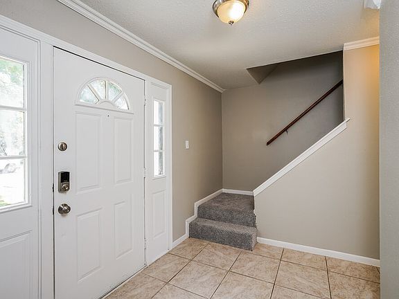 5th image of 22802 Braken Manor Ln