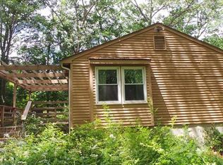 96 Boston Tpke, Willington, CT 06279