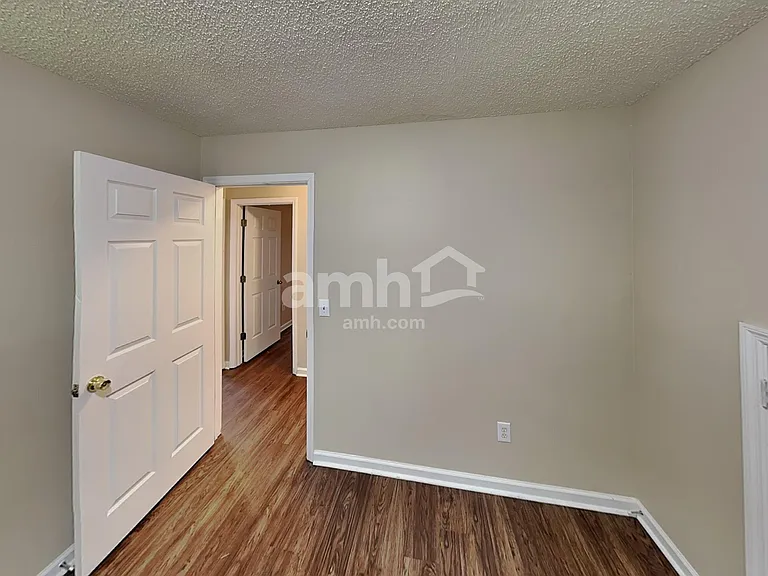 2253 Joann Dr — Photo 11
