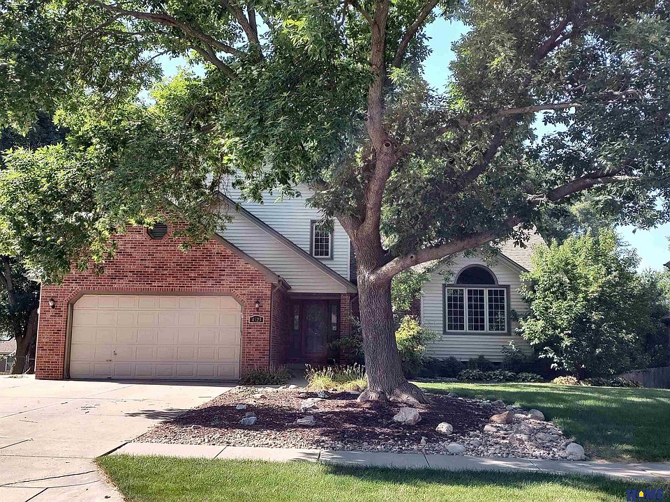 1st image of 4523 Birch Hollow Dr