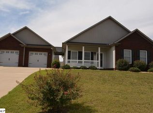 518 Cornucopia Ln, Inman, SC 29349