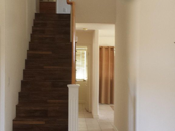entry way /stairs