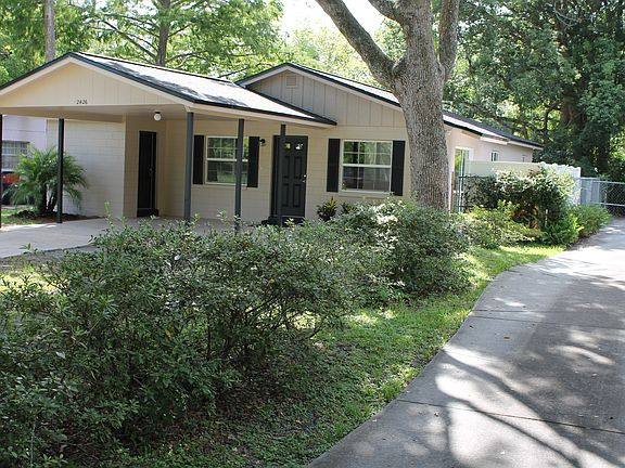 2nd image of 2426 Palmetto Ave