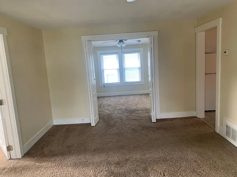 800 Broadway — Photo 11