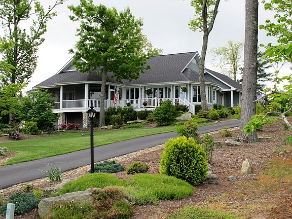 Screened porch - decks