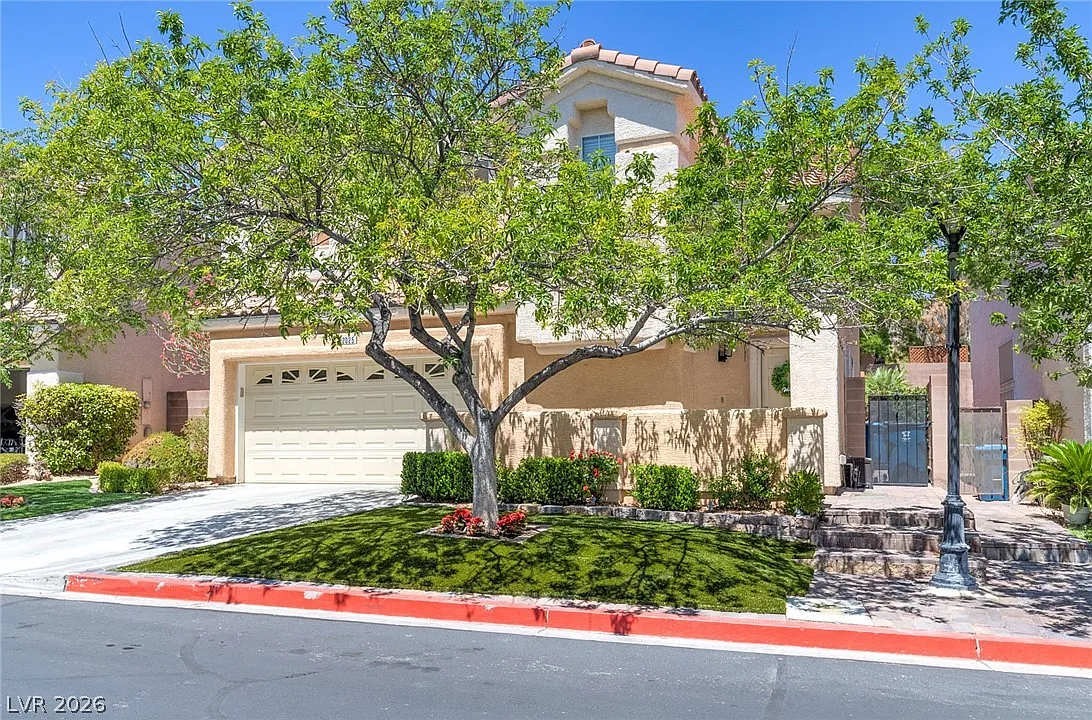 4 bed, 2.5 bath, 1992 sqft, $3,400 — Photo 4