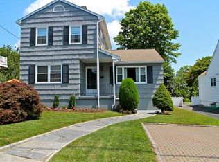 30 Renchy St, Fairfield, CT 06824