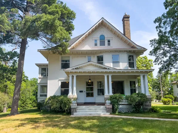 519 6th Ave W, Alexandria, MN 56308