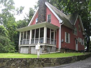 4 Oak Rd, Montrose, NY 10548