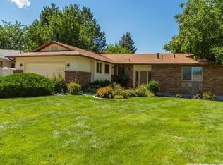 9614 S Kilmuir Cir, South Jordan, UT 84095
