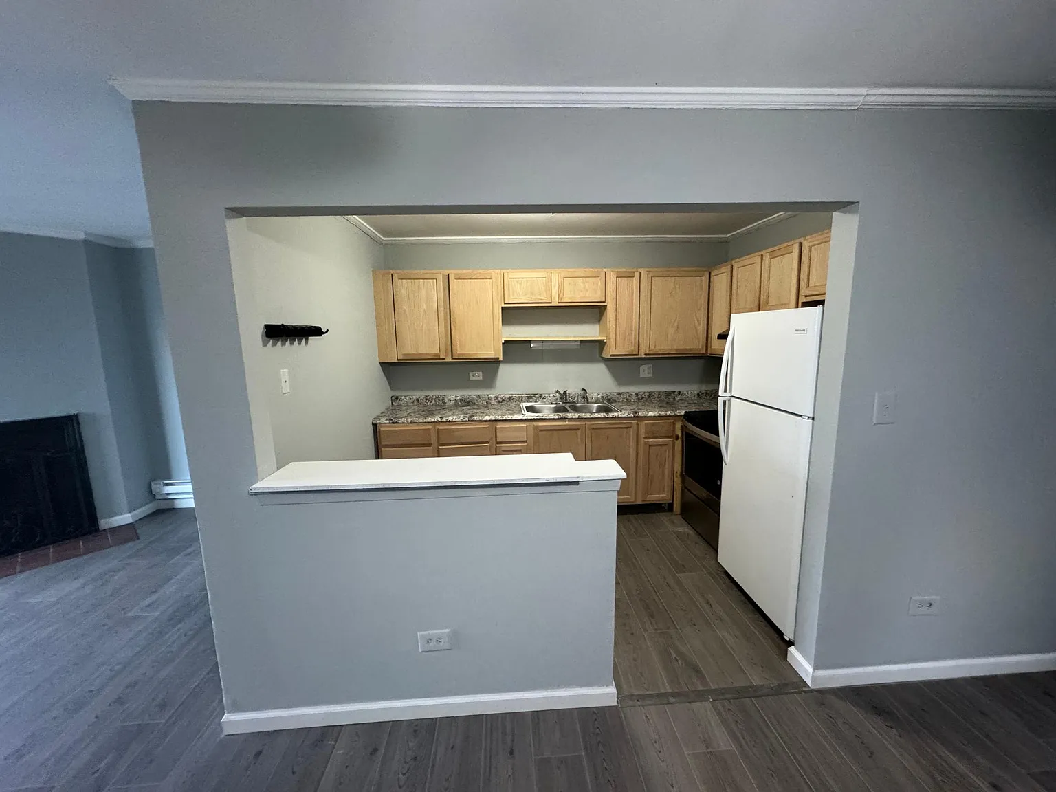 2 bed, $1,650 — Photo 3