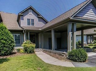 166 Starland Ln #166, Southern Pines, NC 28387
