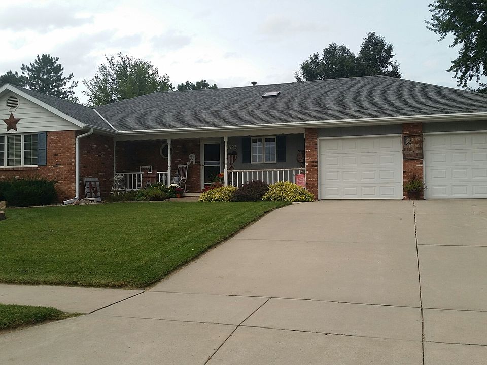 1st image of 1683 Eastridge Ave