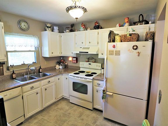 4th image of 3349 Sierra Cir