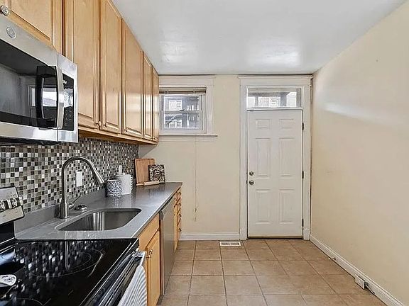 5th image of 761 Syracuse Ave #3