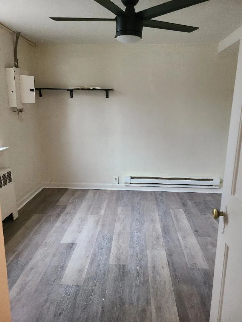 Studio, 600 sqft, $775 — Photo 3