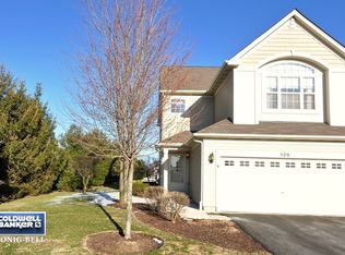 529 Amherst Dr, Sycamore, IL 60178