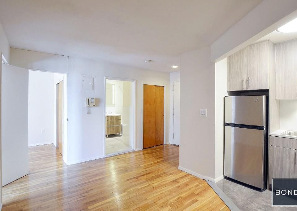 1st image of 230 E 30th St APT 14B