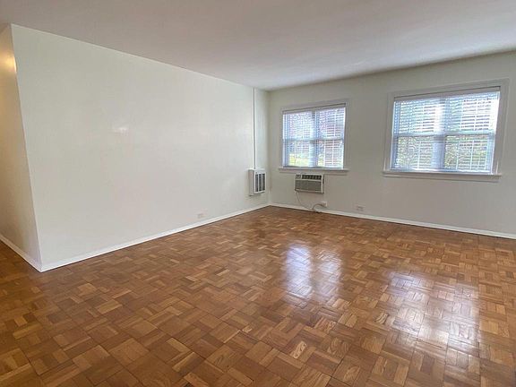 4th image of 3328 Coryell La