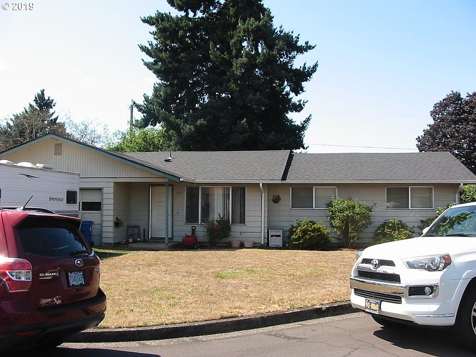 2nd image of 1091 Saville Ave