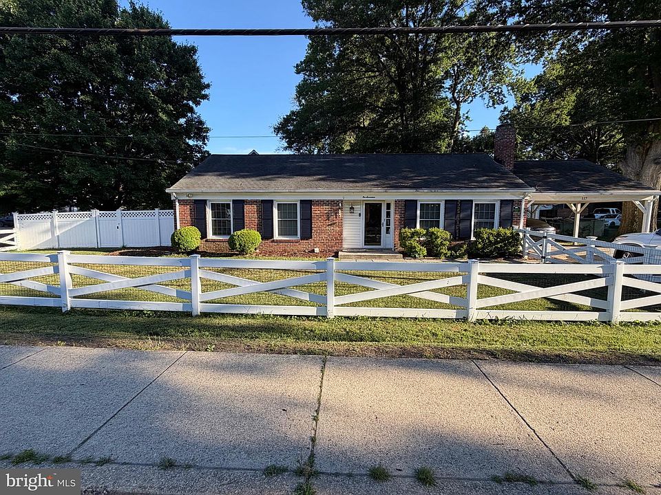 1st image of 117 Oakwood Rd