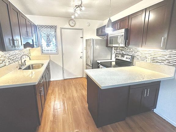 5th image of 98-1386 Hinu Pl #46