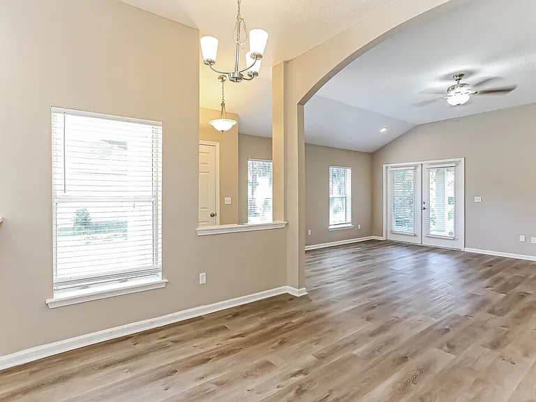 5060 Cape Elizabeth Ct W — Photo 5